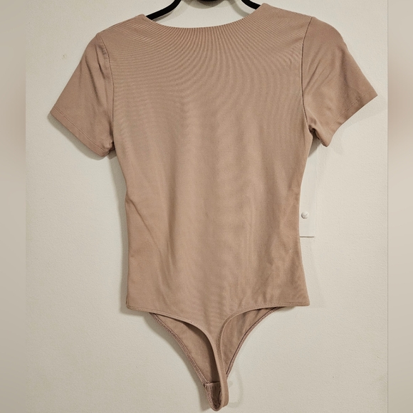 Aritzia Seamless Tee bodysuit - Picture 2 of 3